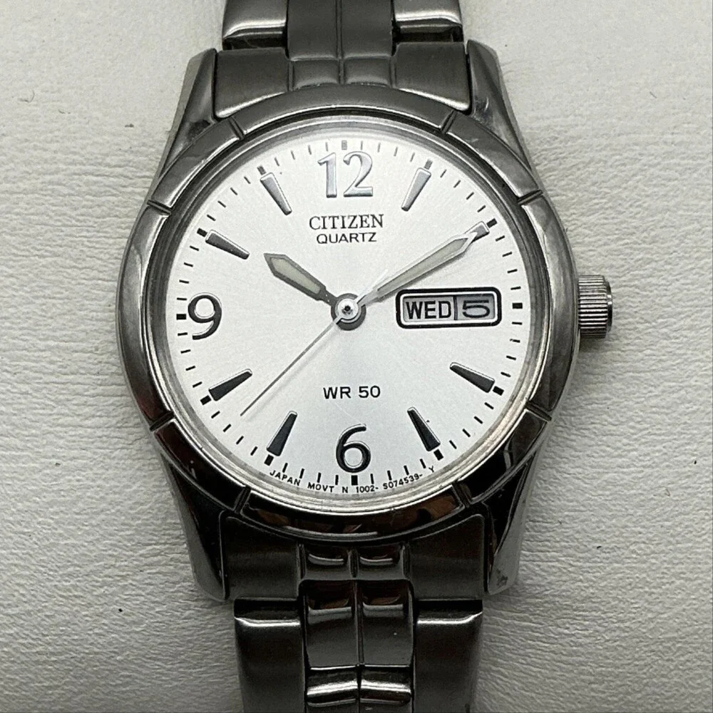 Citizen Womens Watch 25mm Silver Tone Day Date 1002-S047498 New Battery 6.25